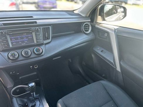 Used 2016 Toyota RAV4 LE image 16