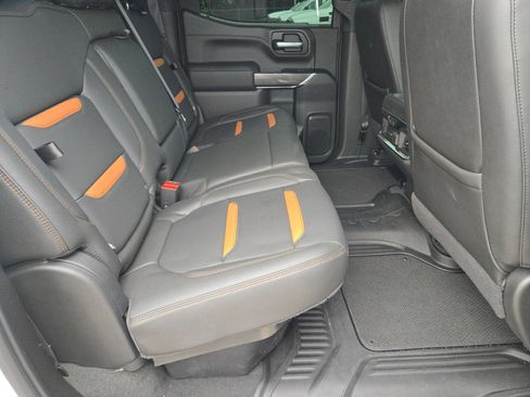 Used 2021 GMC Sierra 1500 AT4 w/ AT4 Value Package AWD/4WD image 25