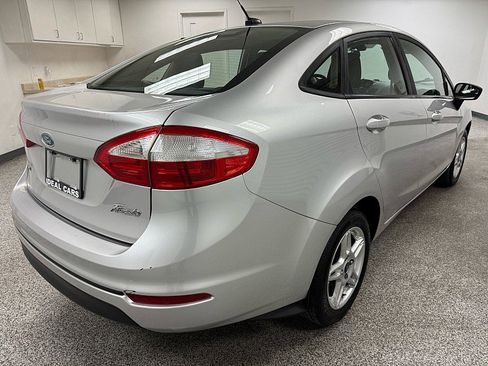 Used 2017 Ford Fiesta SE FWD image 5