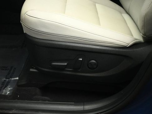Certified 2024 Kia Telluride EX w/ EX Captain's Chair Package FWD image 49