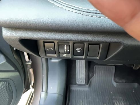 Used 2022 Subaru Outback Limited w/ Popular Package #2 image 16