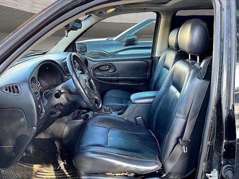 Used 2008 Chevrolet TrailBlazer LT w/ Sun And Sound Package RWD image 21