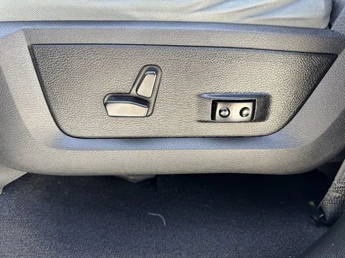 Used 2019 RAM 1500 Big Horn w/ Rambox Value Package AWD/4WD image 14