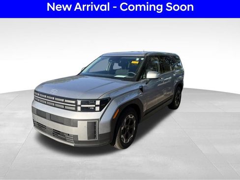 Used 2024 Hyundai Santa Fe SE FWD image 1