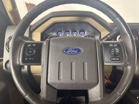 Used 2012 Ford F250 Lariat w/ Lariat Interior Pkg image 17