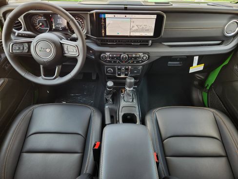 New 2025 Jeep Gladiator Sport image 19