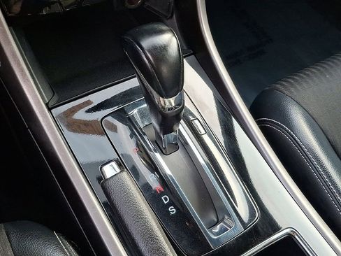 Used 2016 Honda Accord Sport image 16