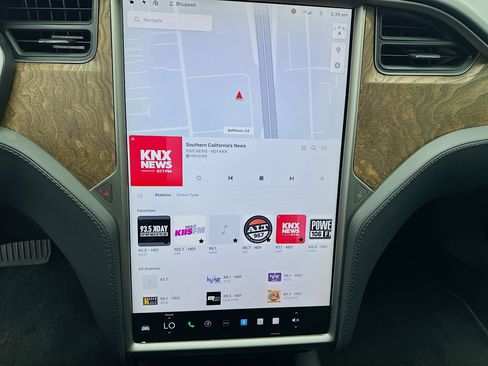 Used 2019 Tesla Model S 100D image 11