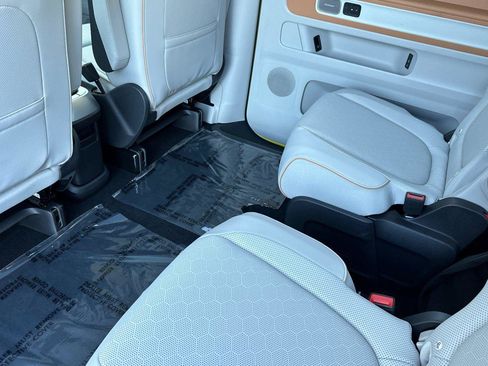 New 2025 Volkswagen ID. Buzz 1st Edition image 11