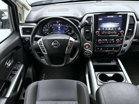 Used 2021 Nissan Titan SV w/ SV Convenience Package AWD/4WD image 14