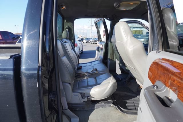 Used 2004 Ford F350 Lariat AWD/4WD image 21