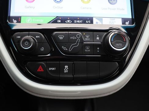 Used 2021 Chevrolet Bolt Premier w/ Infotainment Package image 25