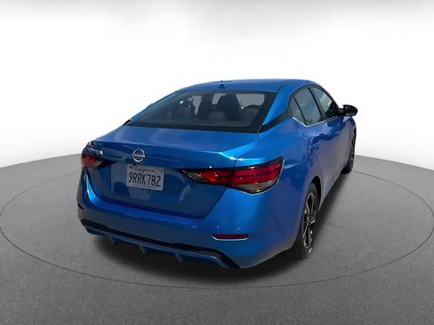 Used 2025 Nissan Sentra SV FWD image 12
