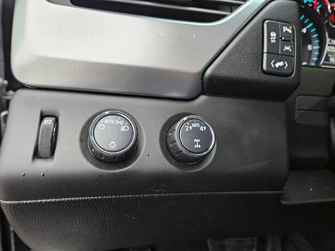 Used 2019 Chevrolet Tahoe LT image 29