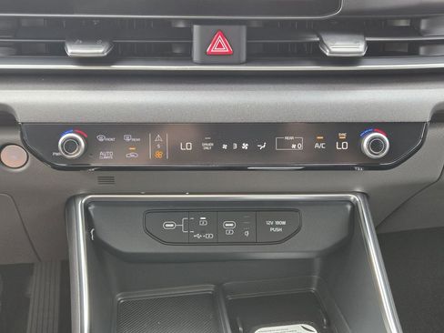 New 2026 Kia Carnival EX FWD image 14