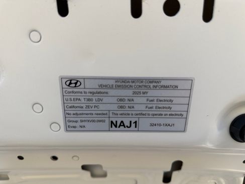 Used 2025 Hyundai Ioniq 5 SEL RWD image 20