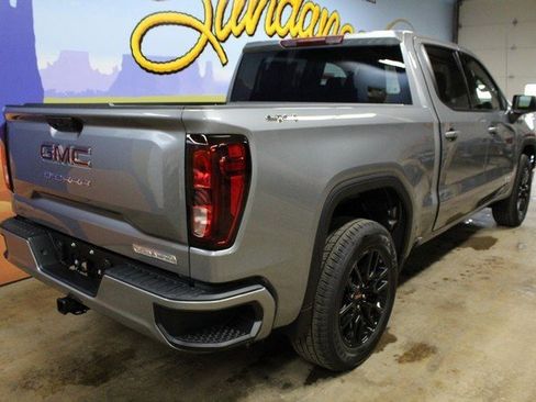 New 2026 GMC Sierra 1500 Elevation image 4