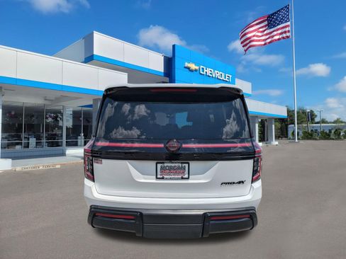 Used 2025 Nissan Armada PRO-4X AWD/4WD image 4