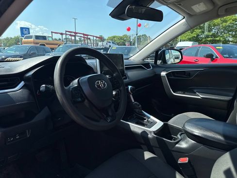 Used 2023 Toyota RAV4 LE FWD image 14