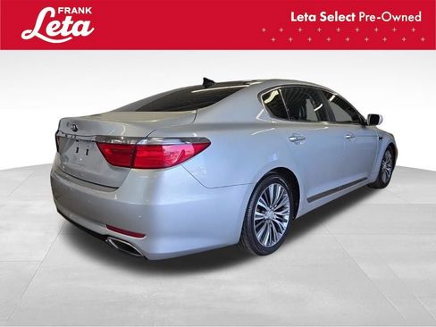Used 2017 Kia K900 Premium RWD image 6