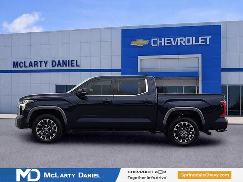 Used 2023 Toyota Tundra Limited AWD/4WD image 3