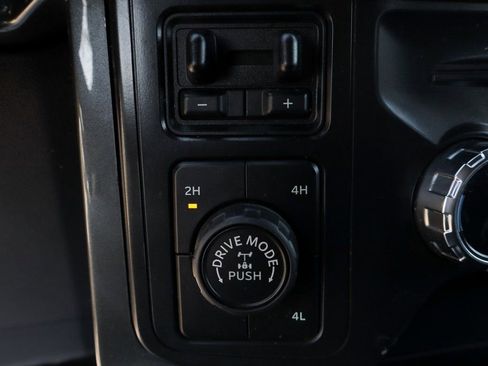 Used 2022 Ford F150 XLT w/ Equipment Group 302A High image 38