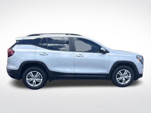 Used 2022 GMC Terrain SLE w/ Driver Convenience Package AWD/4WD image 6