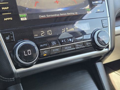 Used 2018 Subaru Outback 3.6R Limited image 12