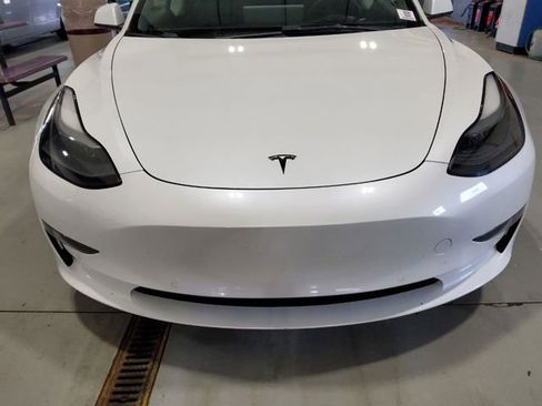 Used 2022 Tesla Model 3 Long Range AWD/4WD image 5