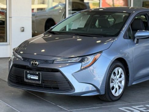 Used 2024 Toyota Corolla LE image 3