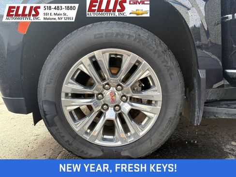Used 2022 GMC Yukon XL Denali image 12