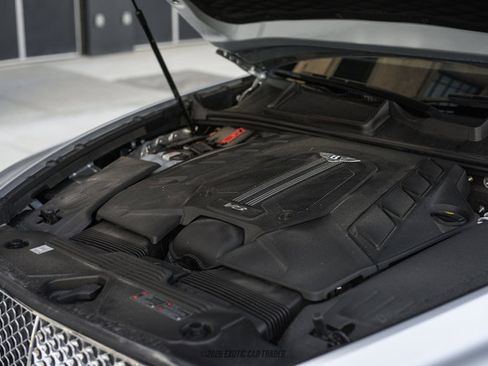 Used 2021 Bentley Bentayga AWD/4WD image 17
