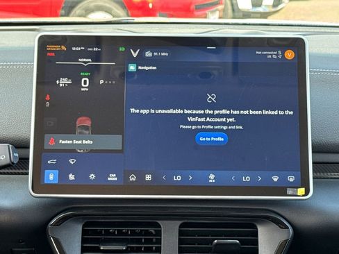 New 2025 VinFast VF 8 Eco AWD/4WD image 21