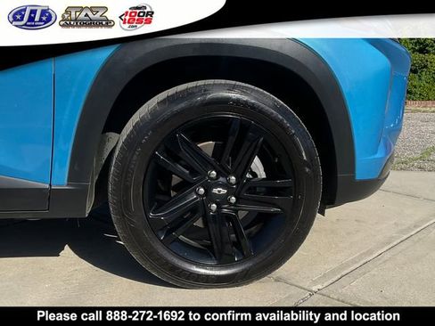 Used 2025 Chevrolet Trax ACTIV w/ Sunroof Package FWD image 9