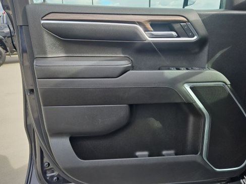 Used 2022 Chevrolet Silverado 1500 LT RWD image 22