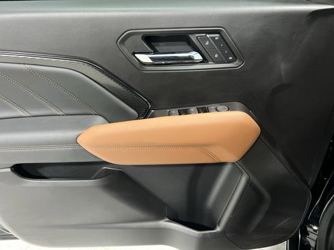 New 2025 GMC Canyon AT4 w/ Technology Plus Package image 21