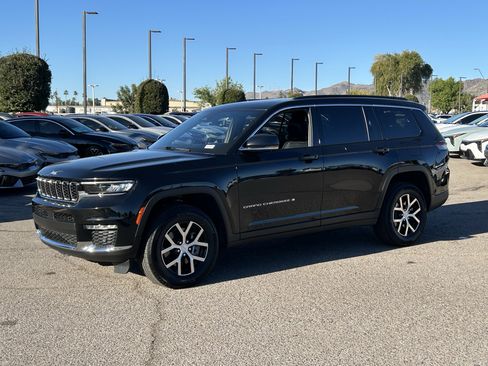 Certified 2024 Jeep Grand Cherokee L Limited w/ Luxury Tech Group II image 2