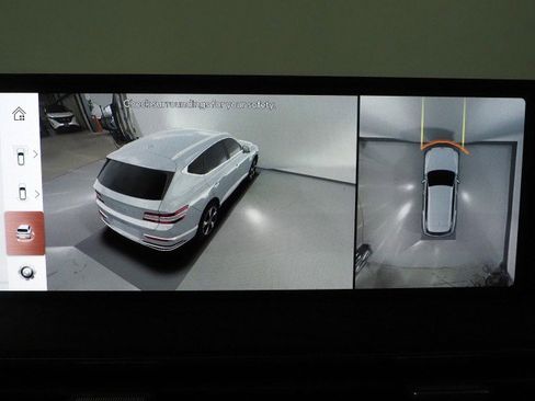 Used 2025 Genesis GV80 3.5T Prestige image 39