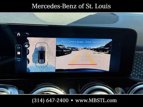 New 2026 Mercedes-Benz GLB 250 4MATIC image 18