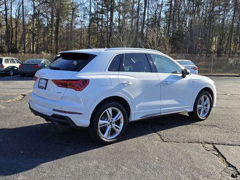 Used 2023 Audi Q3 2.0T Premium Plus w/ Premium Plus Package image 5