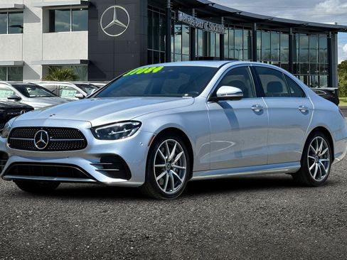 Used 2022 Mercedes-Benz E 350 Sedan w/ Driver Assistance Package image 8