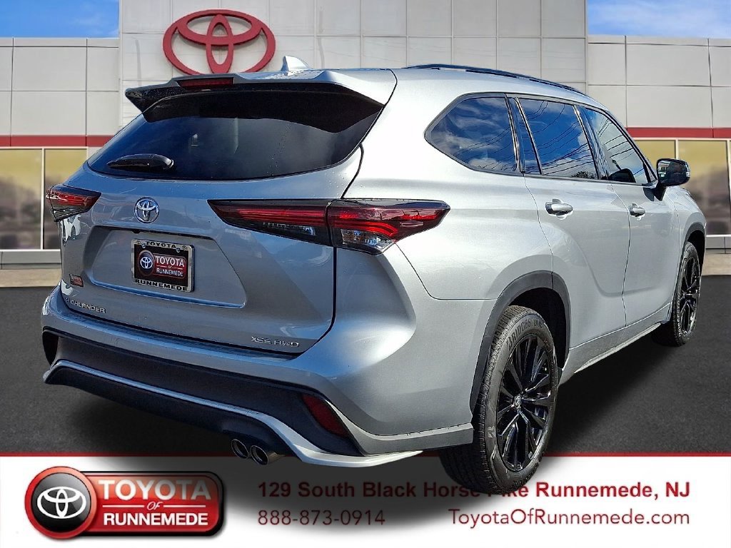 Used 2025 Toyota Highlander XSE AWD/4WD image 6
