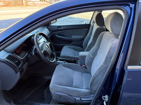 Used 2004 Honda Accord LX image 9
