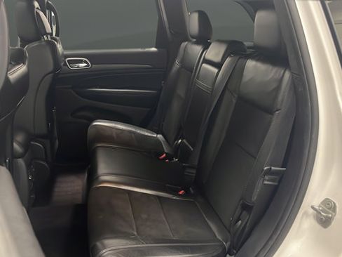 Used 2018 Jeep Grand Cherokee Altitude AWD/4WD image 24