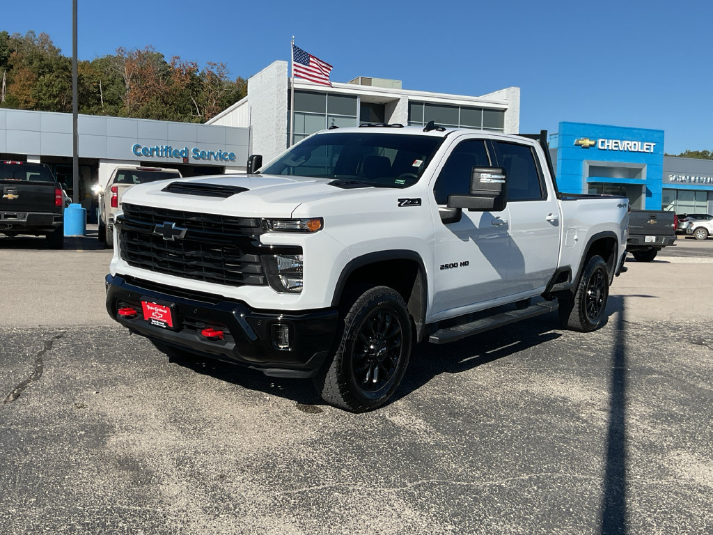 Used 2026 Chevrolet Silverado 2500 Custom w/ Custom Value Package AWD/4WD image 4