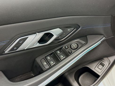 Used 2021 BMW 330i xDrive Sedan w/ M Sport Package image 15