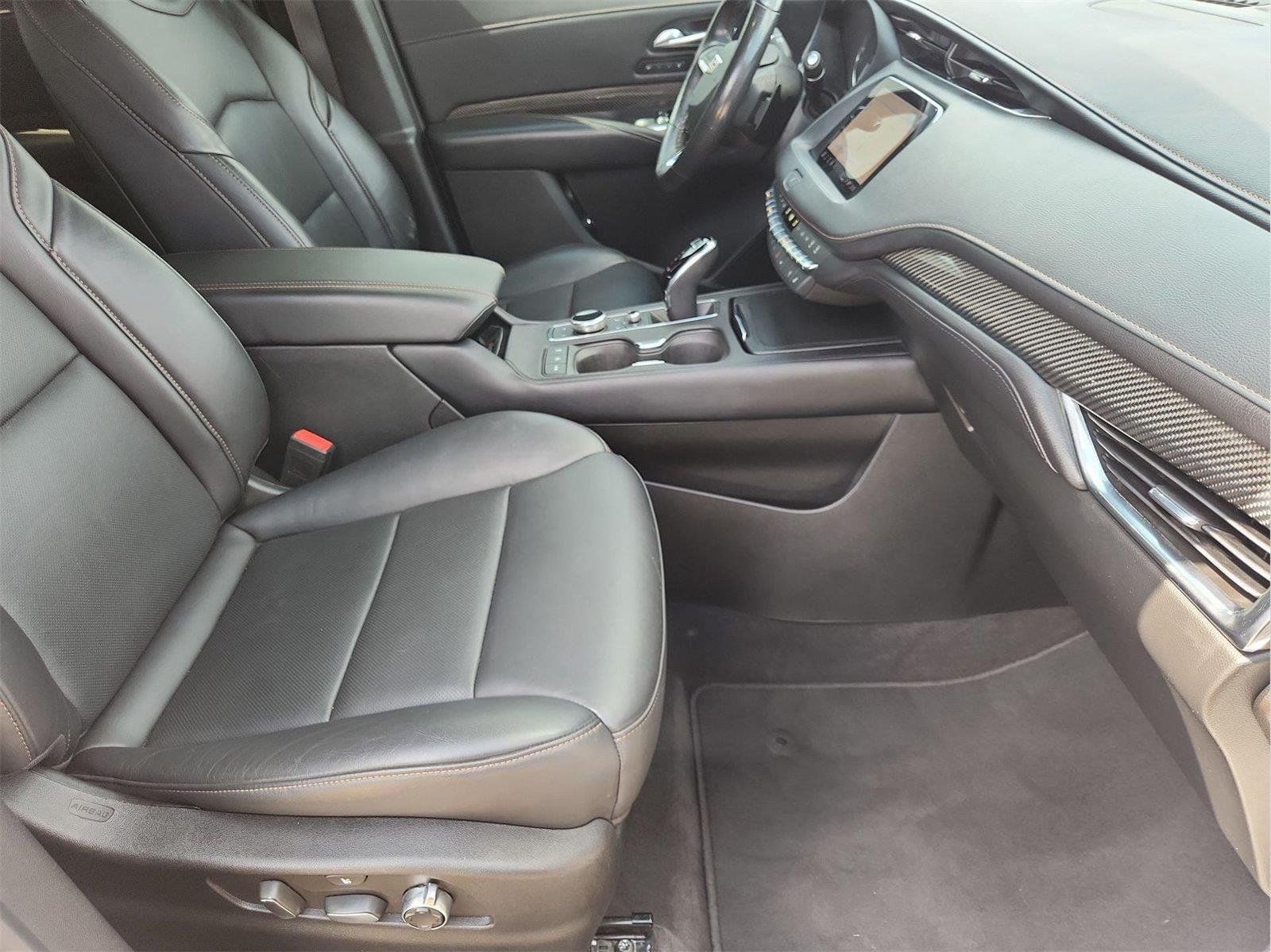 Certified 2022 Cadillac XT4 Sport FWD image 28