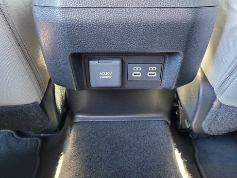 Certified 2025 Toyota Tacoma TRD Off-Road image 11