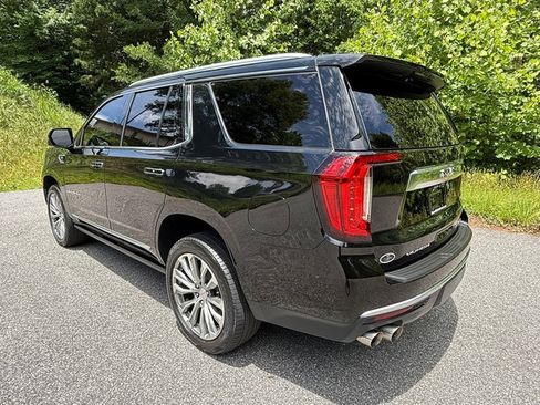 Used 2021 GMC Yukon Denali w/ Denali Premium Package AWD/4WD image 9
