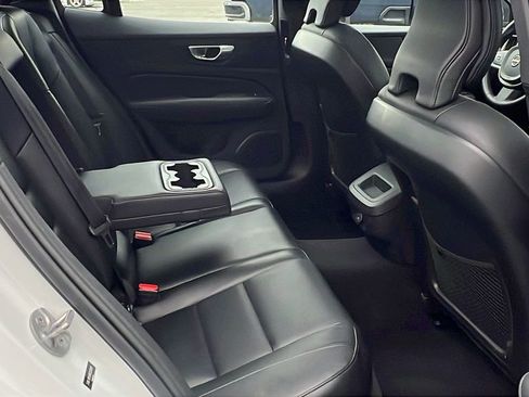 Used 2024 Volvo S60 B5 Core image 14